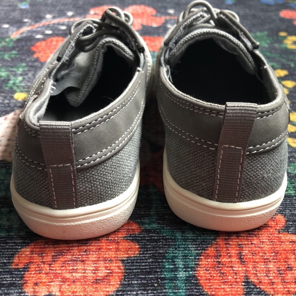 Children’s Place Boys Gray Canvas Boat Shoes, Size 12 - Picture 4 of 11